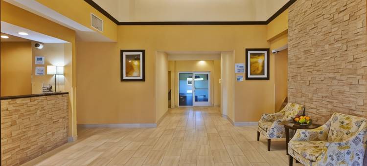 本顿港丽怡酒店(Country Inn & Suites By Radisson Benton Harbor)图片