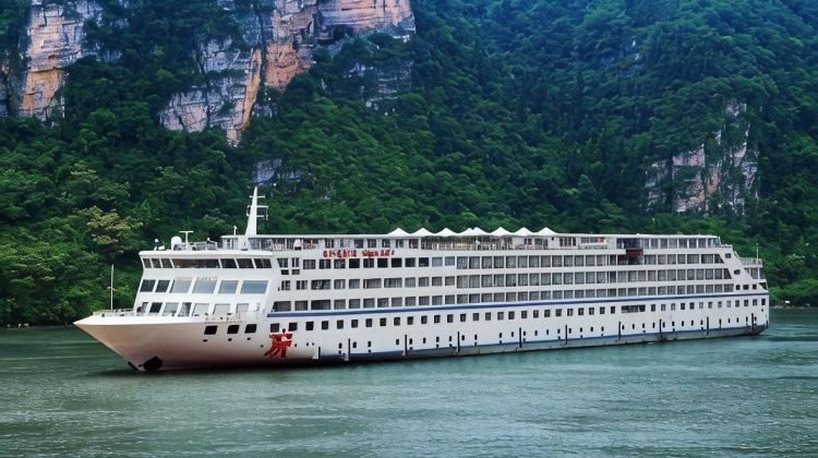 4-Day Yangtze River Cruise from Chongqing to Yichang Downstream in 4 Days 3 Nights