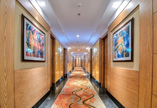 Best Western Summerlea Hotel Overview