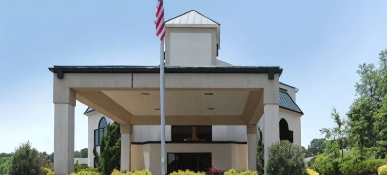 金斯伯勒塔伯勒凯艺套房酒店(Quality Inn & Suites Tarboro - Kingsboro)图片