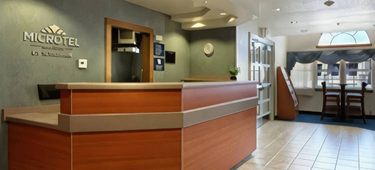 托马麦客达套房酒店(Microtel Inn & Suites by Wyndham Tomah)图片