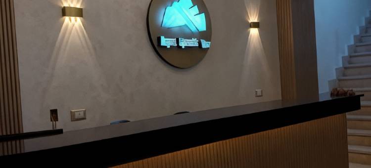 摄政金字塔景观(Regent Pyramids View)图片