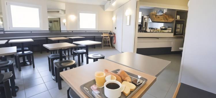 克莱蒙特费朗热尔扎基里亚德直营酒店(Kyriad Direct Clermont Ferrand Nord - Gerzat)图片