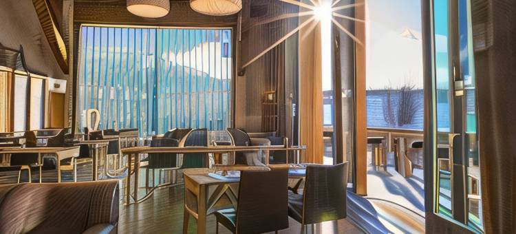 麦恩萨斯瓜尔达瓦尔酒店(Maiensässhotel Guarda Val)图片