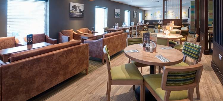朴茨茅斯哈文特南普瑞米尔酒店(Premier Inn Portsmouth Havant South)图片
