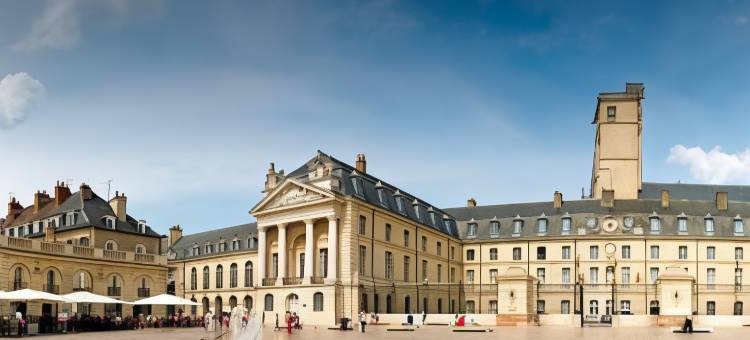 菲腊比勒邦酒店(Maison Philippe le Bon Hôtel, Restaurant & Bar le 19)图片