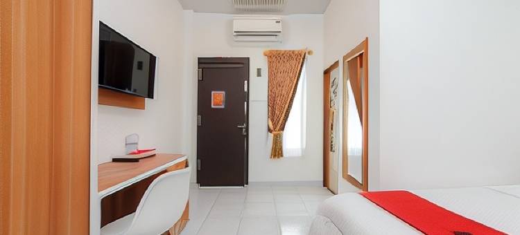 RedDoorz Plus Syariah Near Mall Boemi Kedaton Lampung图片