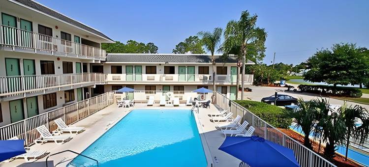 布雷登顿6号汽车旅馆(Motel 6 Bradenton, FL)图片