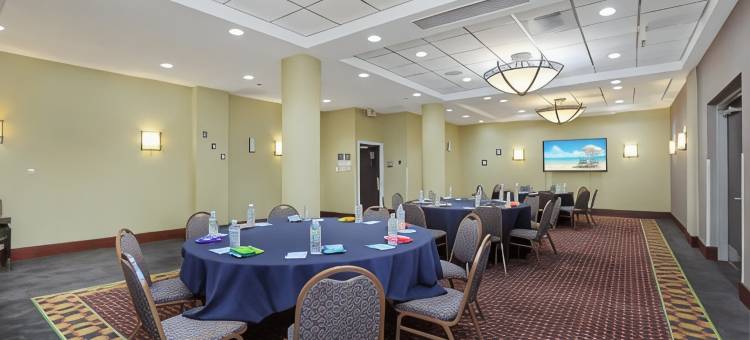 和谐西考克斯草地套房酒店(Harmony Suites Secaucus Meadowlands)图片