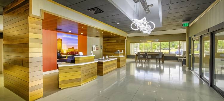 IHG假日酒店密尔沃基布鲁克菲尔德(Holiday Inn Brookfield - ​​MILWAUKEE)图片