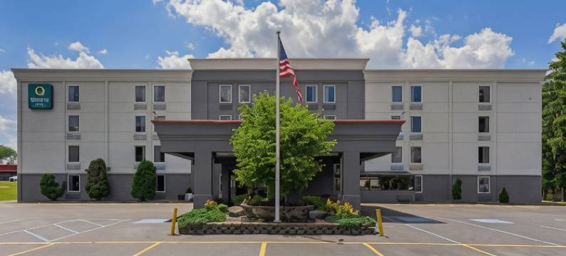 品质酒店(Red Roof Plus+ Easton)图片