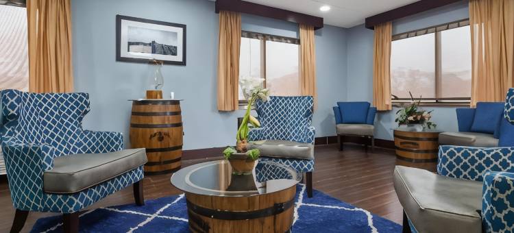 庆典贝斯特韦斯特套房酒店(Best Western Shelbyville Inn and Suites Celebration Inn)图片