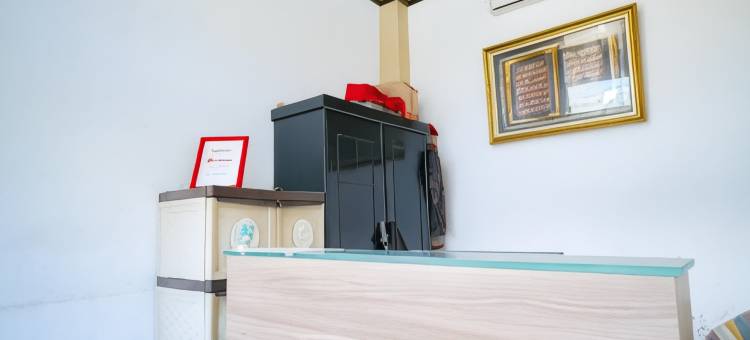 OYO 2630 维斯马法赫扎伊斯兰旅馆(RedDoorz Syariah Near Unila)图片