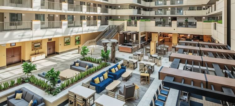 希尔顿大使套房酒店-萨克拉门托河滨步道(Embassy Suites by Hilton Sacramento Riverfront Promenade)图片