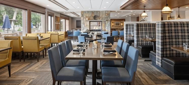 Holiday Inn Resort 乔治湖，草地(Holiday Inn Resort Lake George - Adirondack Area)图片