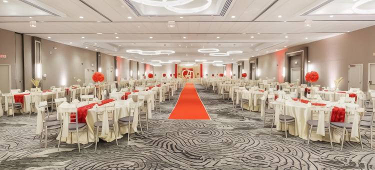 芝加哥西北/克里斯特尔莱克/会议中心假日酒店(Holiday Inn Chicago NW Crystal LK Conv Ctr)图片