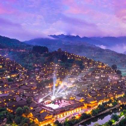 贵州贵阳+黄果树+梵净山+荔波+西江千户苗寨+镇远6日5晚跟团游