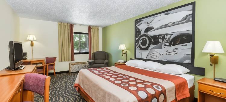 牛顿温德姆速8酒店(Super 8 by Wyndham Newton)图片