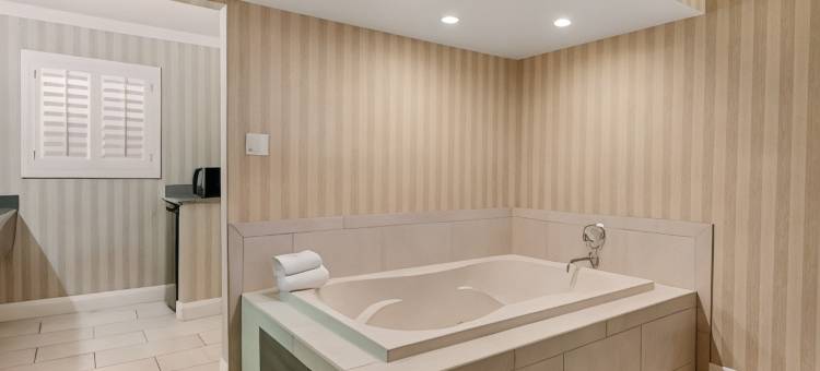阿纳海姆梅因盖特品质套房酒店(Quality Inn & Suites Anaheim Maingate)图片