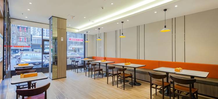 汉庭酒店(南昌红谷滩翠苑路地铁站店)图片