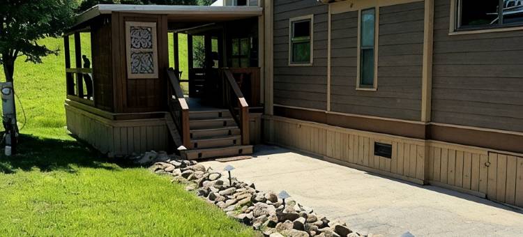 格兰德距蓝岭几分钟。微型小屋可携带宠物！(Grand Tiny Home Minutes to Blue Ridge.  Yes to Pets!)图片