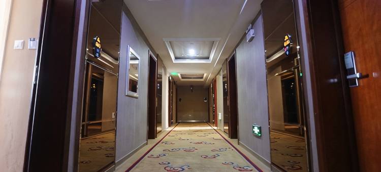 24K假日宾馆(长春吉林大路东盛大街地铁站店)图片