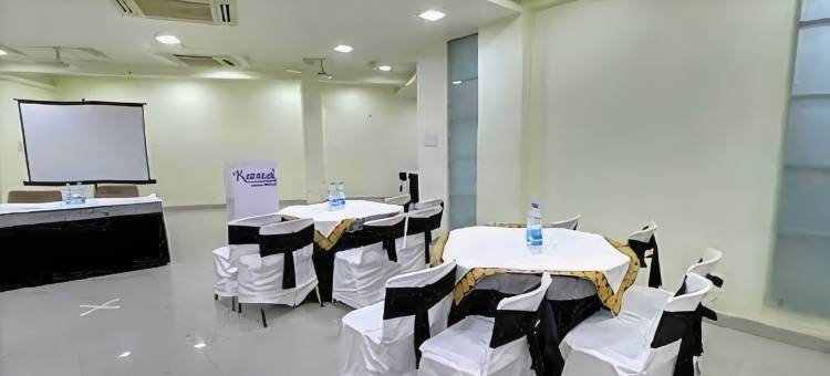 曼达基尼广场酒店(Hotel Mandakini Plaza , Kanpur)图片