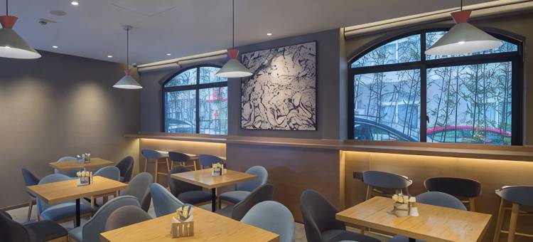 如家酒店·neo(武汉大学广埠屯地铁站店)图片