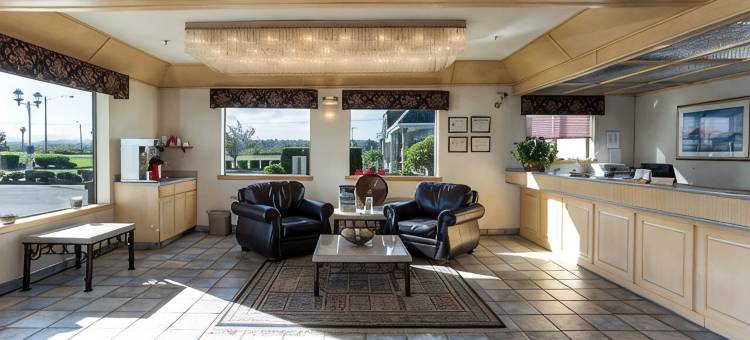沃伦顿希洛套房酒店(Shilo Inn Suites Warrenton)图片