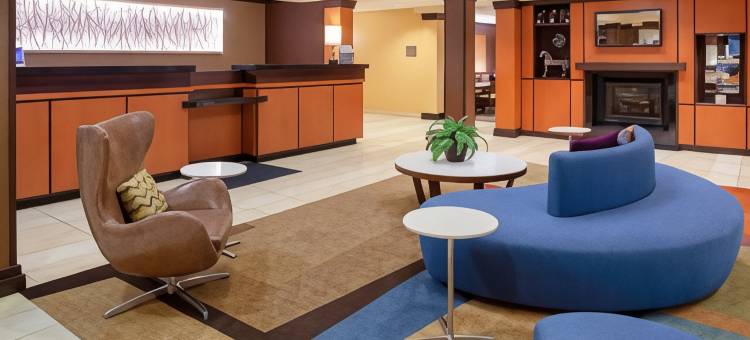 西摩万枫酒店及套房(Fairfield Inn & Suites Seymour)图片