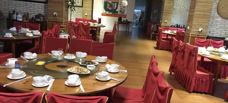 岑溪天龙山庄图片