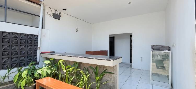 Urbanview Hotel Trunojoyo Banyuwangi by RedDoorz图片