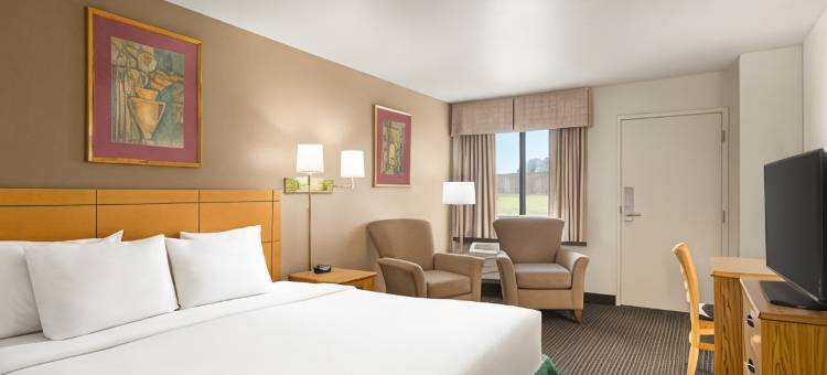 Travelodge by Wyndham Wellington KS图片