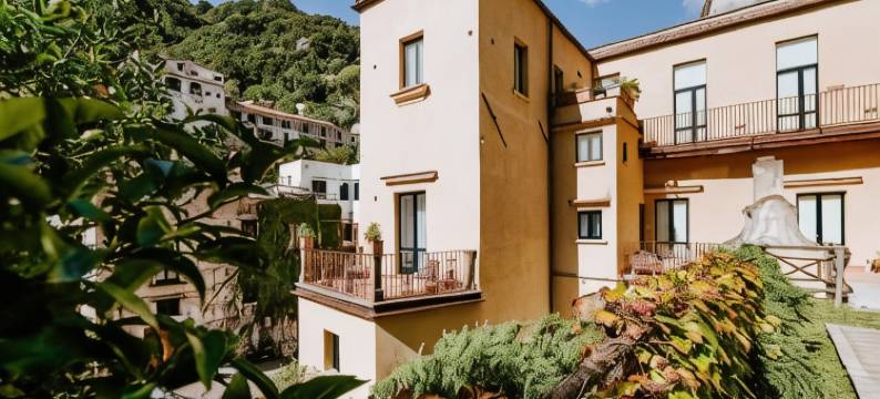阿马尔非度假村(Amalfi Resort)图片