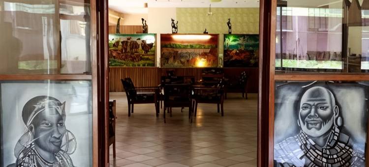 赤道酒店(Equator Hotel)图片