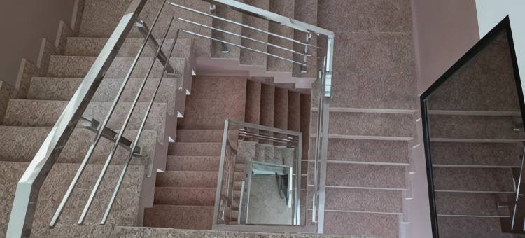 OYO 19535 塔吉尼瓦斯酒店(Hotel Taj Niwas)图片