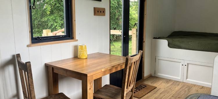 库特克利德-牧羊人小屋(Cwt Clyd-Shepherd’s Hut)图片