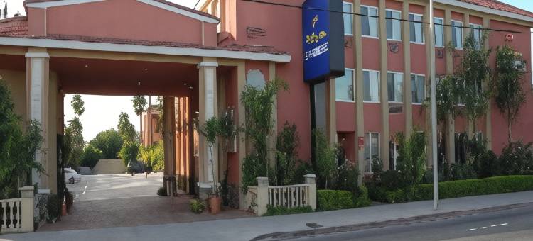 安纳海姆西智选假日酒店(Holiday Inn Express ANAHEIM WEST by IHG)图片