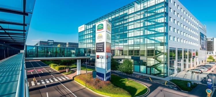 布拉格机场万怡酒店(Courtyard by Marriott Prague Airport)图片