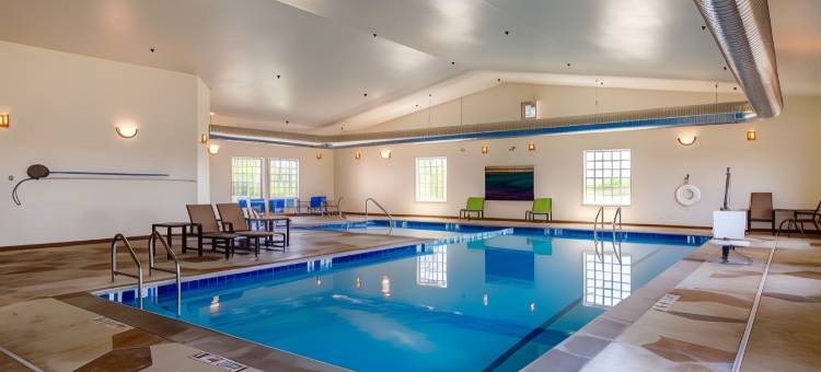 伯灵顿舒适套房酒店(Comfort Suites Burlington)图片