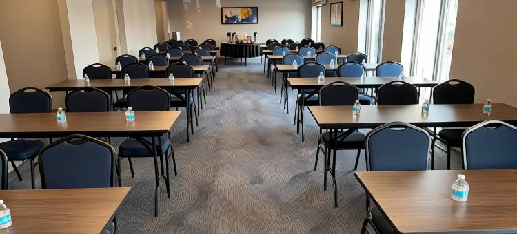 纳什维尔机场拉昆塔温德姆套房酒店(La Quinta Inn & Suites by Wyndham Nashville Airport)图片