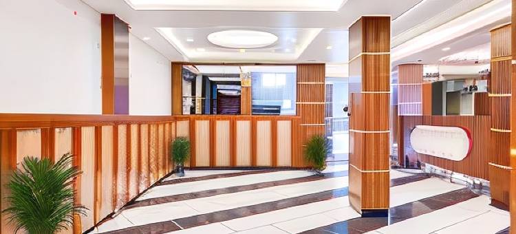 Super Townhouse Zero Mile Gandhi Setu Formerly Classic Court图片