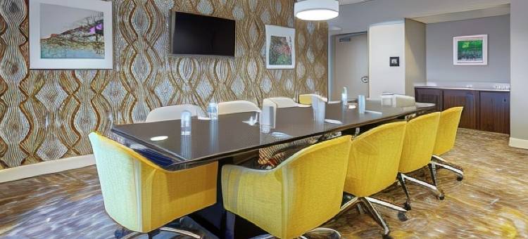 伯灵顿欢朋套房酒店(Hampton Inn & Suites Burlington)图片