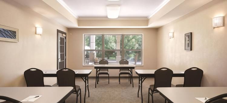 麦迪逊西南丽怡酒店(Country Inn & Suites by Radisson, Madison Southwest, WI)图片