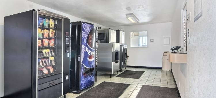 新墨西哥格兰茨 6 号汽车旅馆(Motel 6 Grants, NM)图片