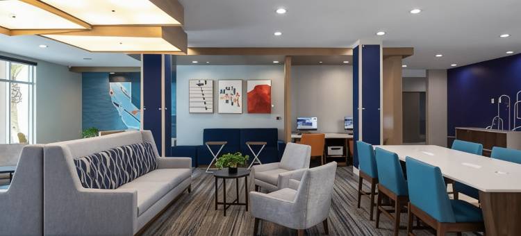 夏威夷花园洲际智选假日套房酒店(Holiday Inn Express & Suites HAWAIIAN GARDENS by IHG)图片
