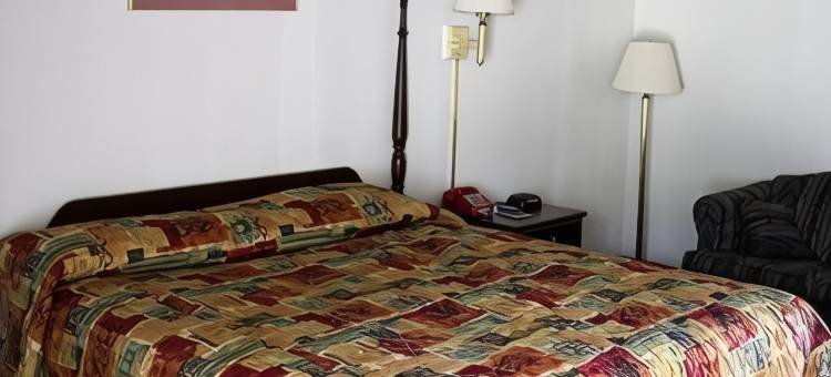 家乡弗吉尼亚斯汤顿11号公路旅馆(Hometown Inn Staunton VA Near Hwy 11)图片
