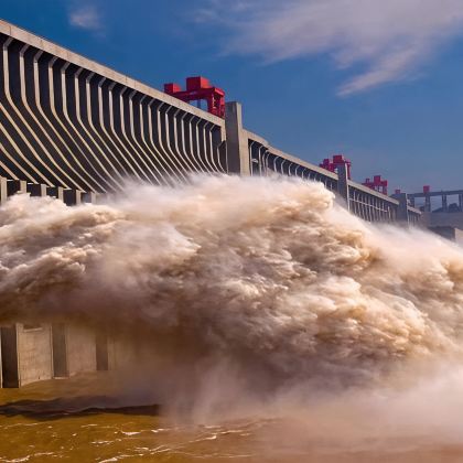 武汉+黄鹤楼+长江三峡+恩施大峡谷5日4晚跟团游