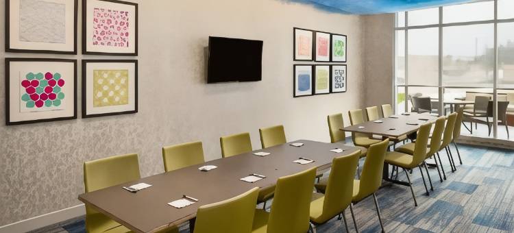 洲际酒店集团智选假日酒店及套房德卢斯北 - 米勒山(Holiday Inn Express & Suites Duluth North - Miller Hill by IHG)图片