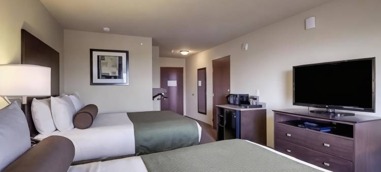 奥什科甚美吟温德姆酒店(AmericInn by Wyndham Oshkosh)图片